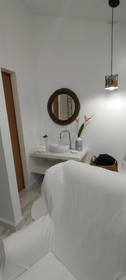 Almas Gemeas Suite Com Cozinha Praia Da Ribeira Angra dos Reis Esterno foto